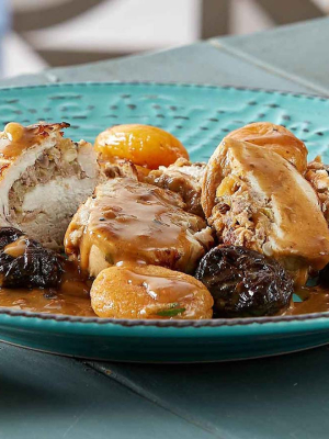 Κοτόπουλο φιλέτο γεμιστό Χριστουγεννιάτικο