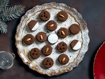 Κουραμπιέδες με σοκολάτα