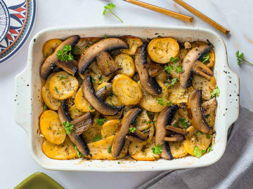 Λευκά μανιτάρια στο φούρνο με πατάτες