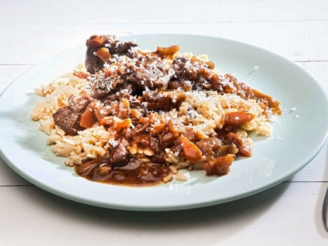 Μάγουλα μοσχαρίσια με κριθαράκι