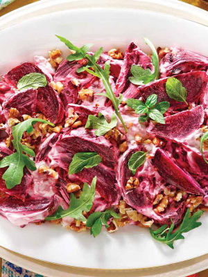 Παντζαροσαλάτα με γιαούρτι και καρύδια