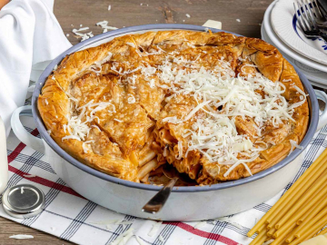 Χωριάτικη μακαρονόπιτα