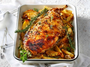 Αρνί στο φούρνο με πατάτες