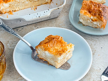 Τυρόπιτα με φύλλο κρούστας, βουτηχτή