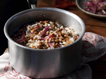 Φακόρυζο πιλάφι της Αργυρώς