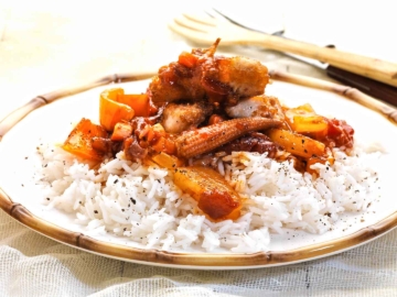 Γλυκόξινο κοτόπουλο με ρύζι μπασμάτι