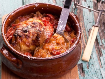 Κοτόπουλο με χυλοπίτες στο φούρνο