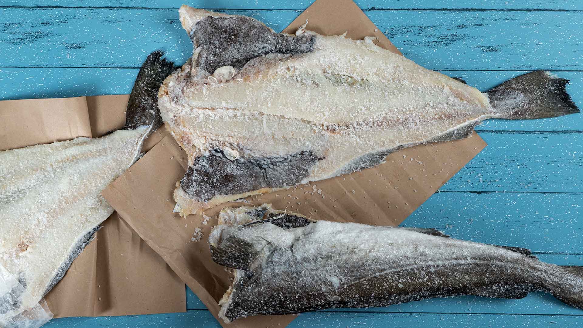 Μπακαλιάρος παστός, το πιάτο της 25ης Μαρτίου Μπακαλιάρος παστός, το πιάτο της 25ης Μαρτίου