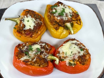Πιπεριές γεμιστές με κοτόπουλο