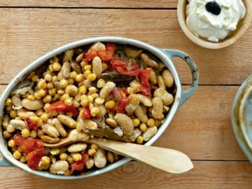 Ρεβύθια στο πήλινο με γίγαντες