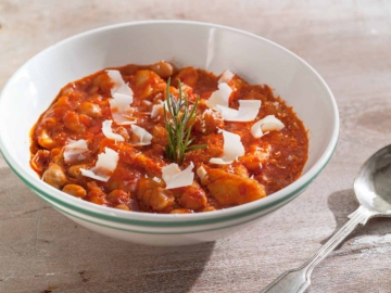 Ρεβύθια με κριθαράκι