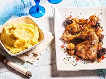 Χριστουγεννιάτικο γλυκόξινο κοτόπουλο με αποξηραμένα φρούτα