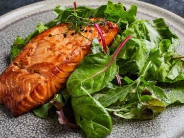 4+1 Διατροφικά tips για αποτοξίνωση μετά το Πάσχα