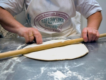 Θεσσαλονίκη: Οι γυναίκες στον Αγ. Αντώνιο φτιάχνουν με αγάπη & μεράκι χειροποίητα παραδοσιακά προϊόντα