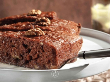 Καρυδόπιτα με φρυγανιά