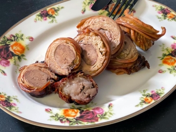 Κοκορέτσι: Η προέλευση του πασχαλινού μεζέ