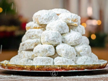 Κουραμπιέδες