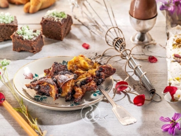 5 συνταγές για γλυκά με τσουρέκι που περίσσεψε