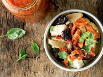 Κρύα σάλτσα με λιαστή ντομάτα