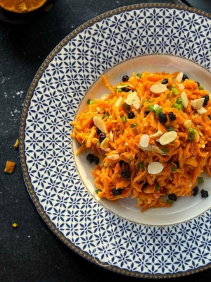 Σαλάτα καρότο με ντρέσινγκ εσπεριδοειδών