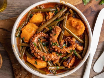 Χταπόδι καλοκαιρινό με φασολάκια