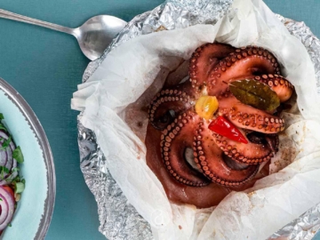 Χταπόδι ψητό στο αλουμινόχαρτο