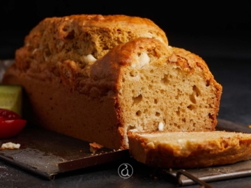 Εύκολο αλμυρό κέικ με γιαούρτι