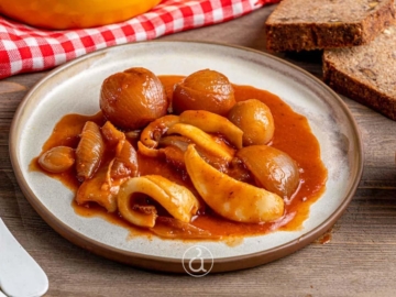 Σουπιές κρασάτες