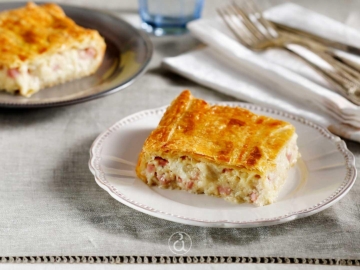 Χριστουγεννιάτικη ζαμπονοτυρόπιτα