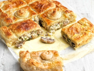 Μανιταρόπιτα με σφολιάτα