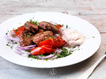 Σουτζουκάκια γιαουρτλού