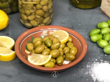 Ελιές τσακιστές