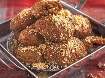 Γιατί βάζουμε σιμιγδάλι στα μελομακάρονα;