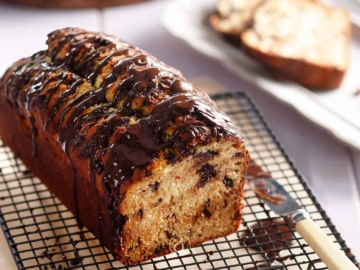 Κέικ με ολόκληρο πορτοκάλι