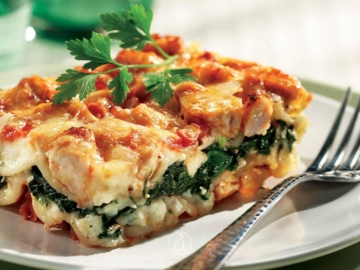 Λαζάνια με σπανάκι και μπεσαμέλ