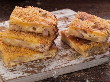 Ζαμπονοτυρόπιτα τέσσερα τυριά