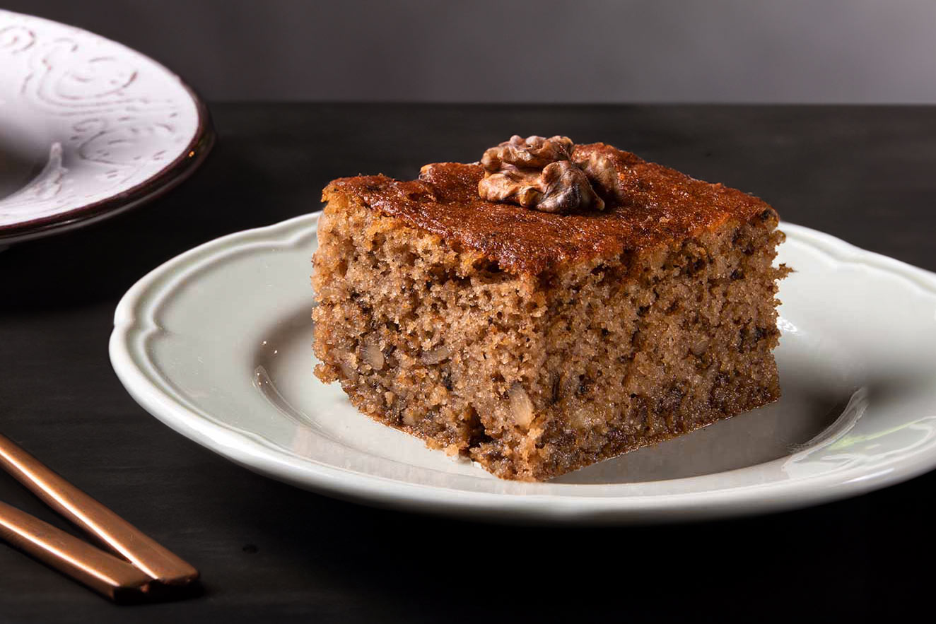 Walnut cake