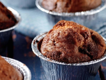 Εύκολα κεκάκια µε φρούτα του δάσους