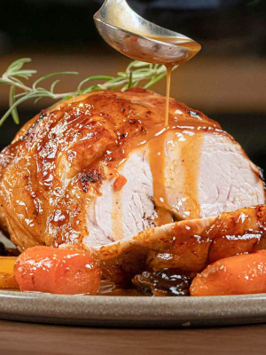 Ρολό χοιρινό στο φούρνο με πουρέ ογκρατέν