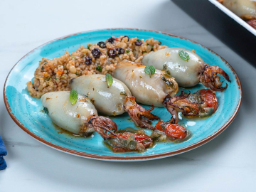 Stuffed calamari with rice