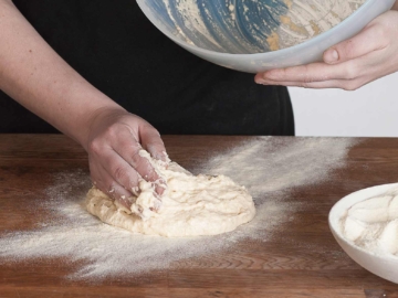 Το ζύμωμα της πίτσας και η τεχνική του