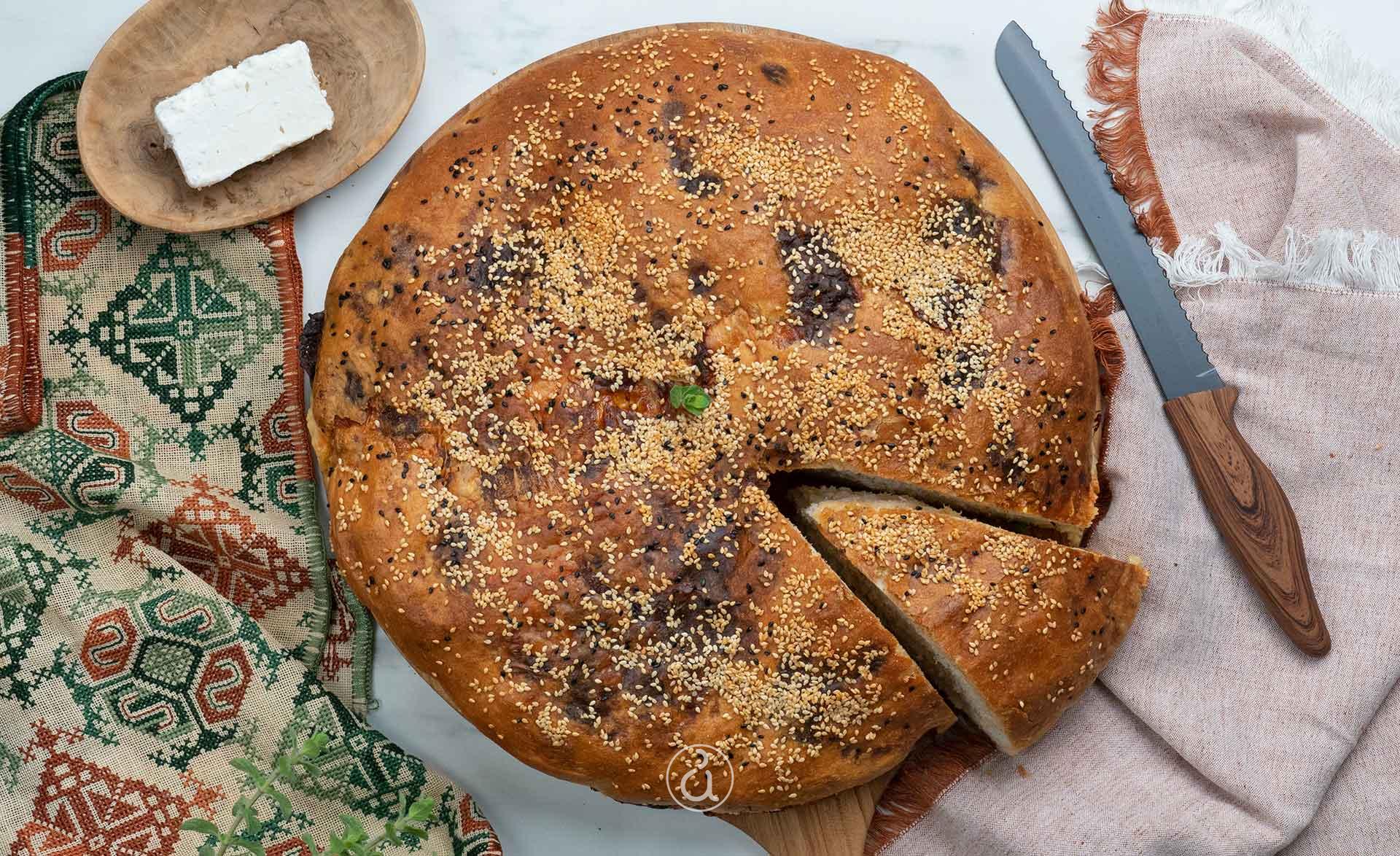 Αργυρώ Μπαρμπαρίγου | Εύκολη και νόστιμη τυρόπιτα Θράκης με σπιτική χειροποίητη ζύμη! Δοκιμάστε το! τυρόψωμο Θράκης