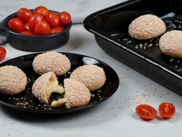 Νηστίσιμα τυροπιτάκια