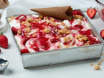 Παγωτό cheesecake φράουλα