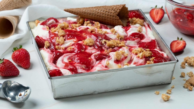 Παγωτό cheesecake φράουλα