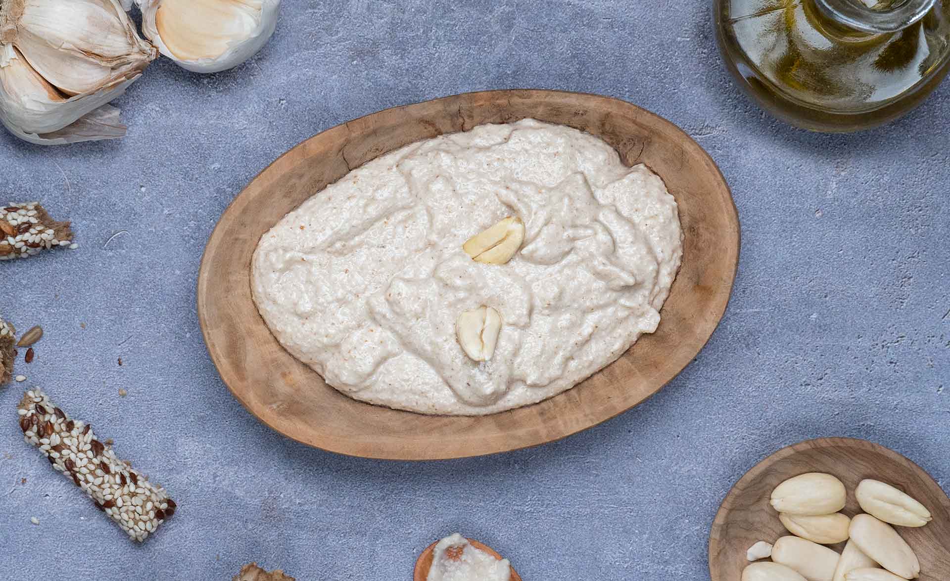 Σκορδαλιά με καρυδια