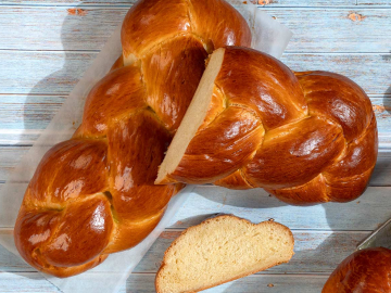 Τσουρέκια αφράτα