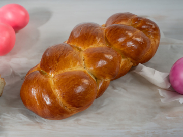 Πασχαλινά τσουρέκια της Αργυρώς