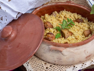 Χοιρινό με πλιγούρι από την Κω