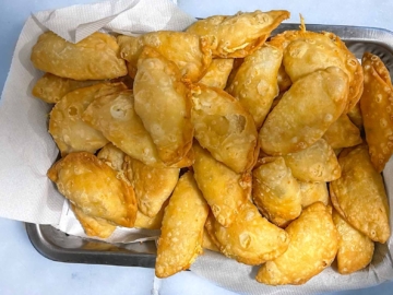 Πιταράκια και Πλακόπιτες Μήλου